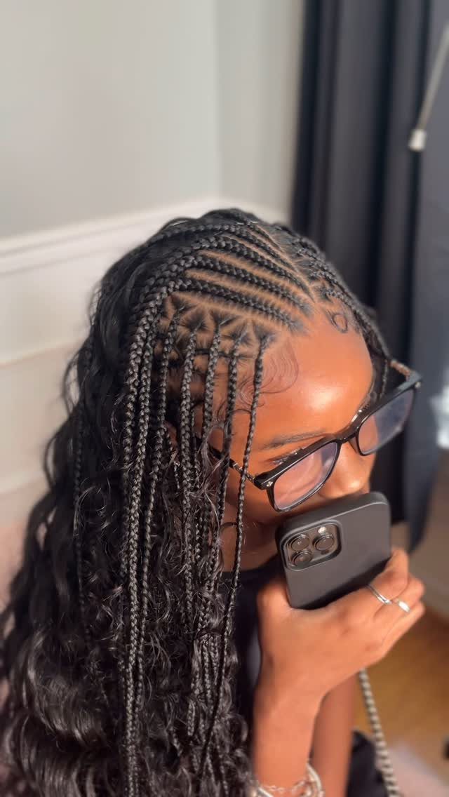 12 Braids Hairstyles: 29 Ideas, From Box Braids to Milkmaid 6 Person with Fulani braids featuring cornrows on top and long curly extensions.